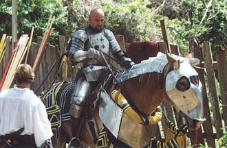 Joust013.jpg (33653 bytes)