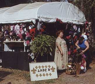 Shop017.jpg (36492 bytes)